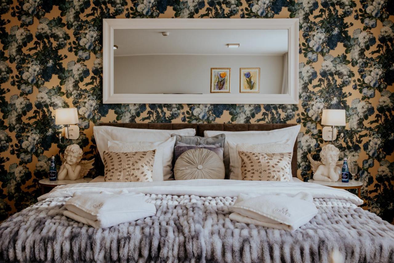 Hotel Greys Polonia Zasutowo Экстерьер фото