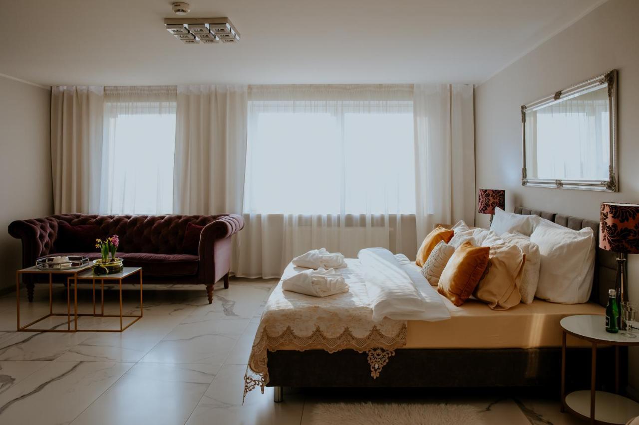 Hotel Greys Polonia Zasutowo Экстерьер фото