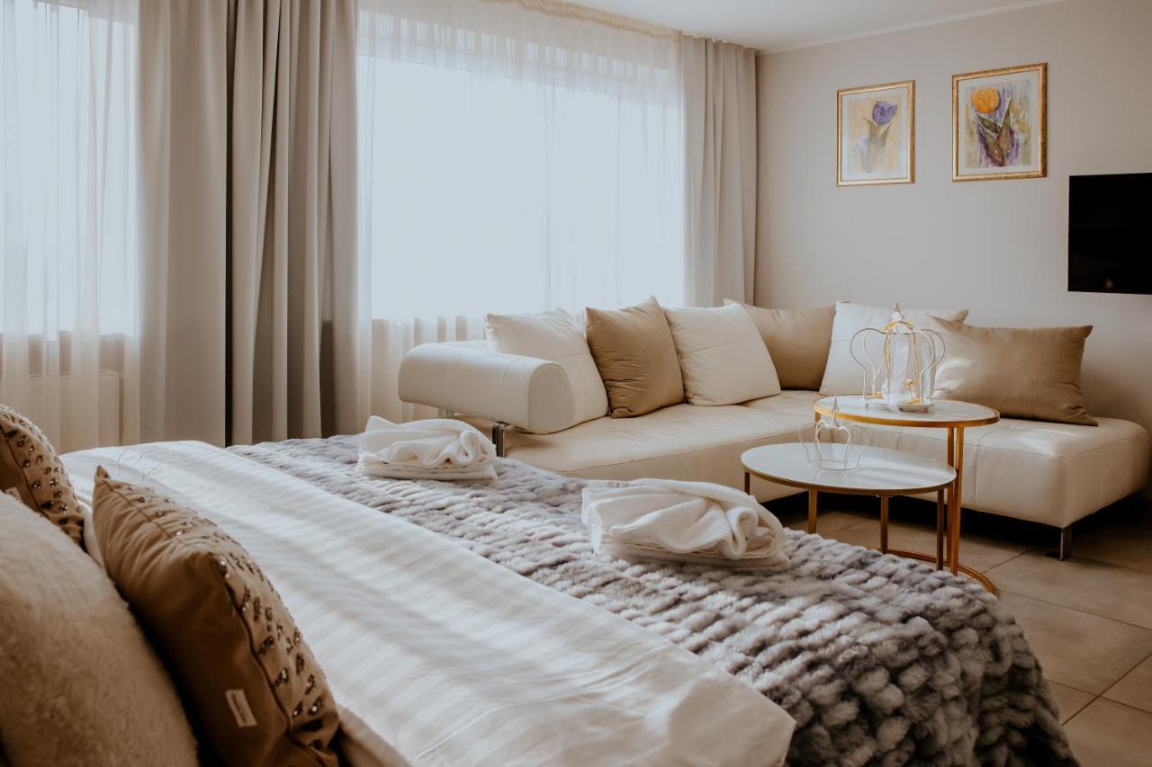 Hotel Greys Polonia Zasutowo Экстерьер фото