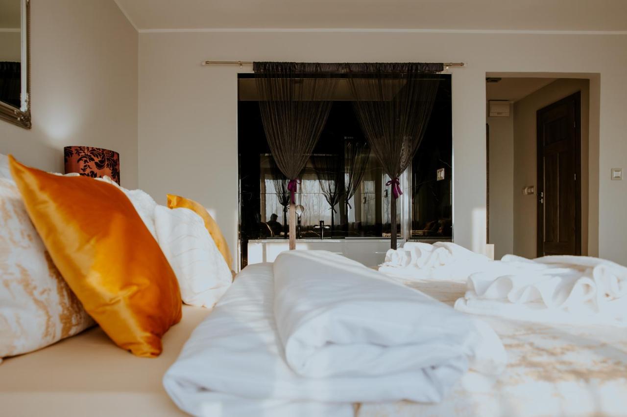 Hotel Greys Polonia Zasutowo Экстерьер фото
