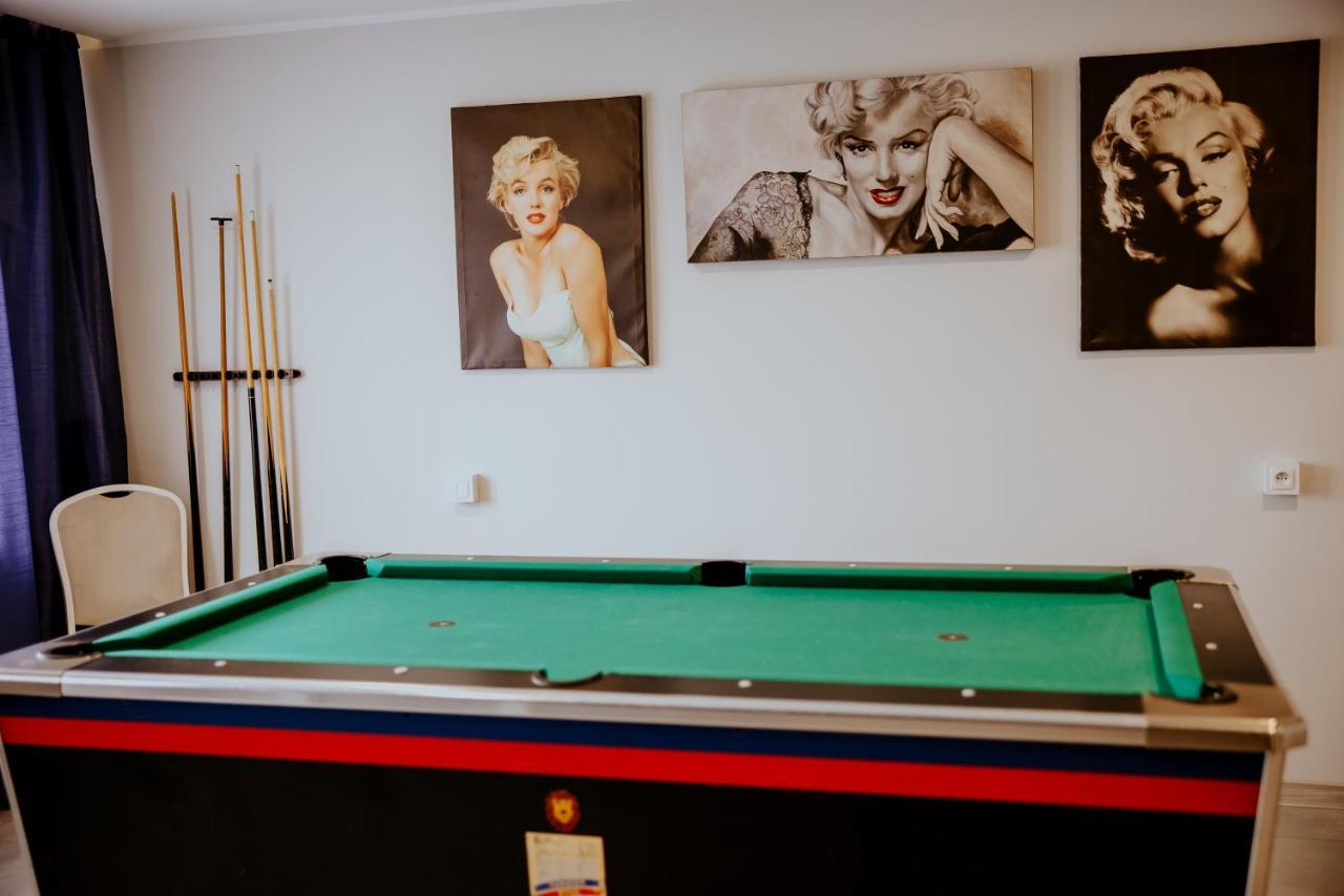 Hotel Greys Polonia Zasutowo Экстерьер фото